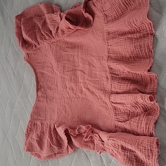 American Eagle Ruffles Top - Picture 7 of 8